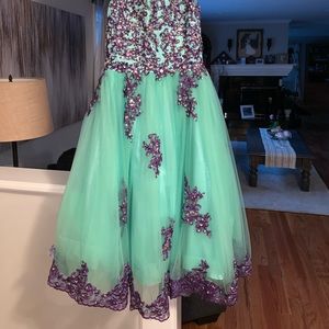 Exquisite Gown for girls